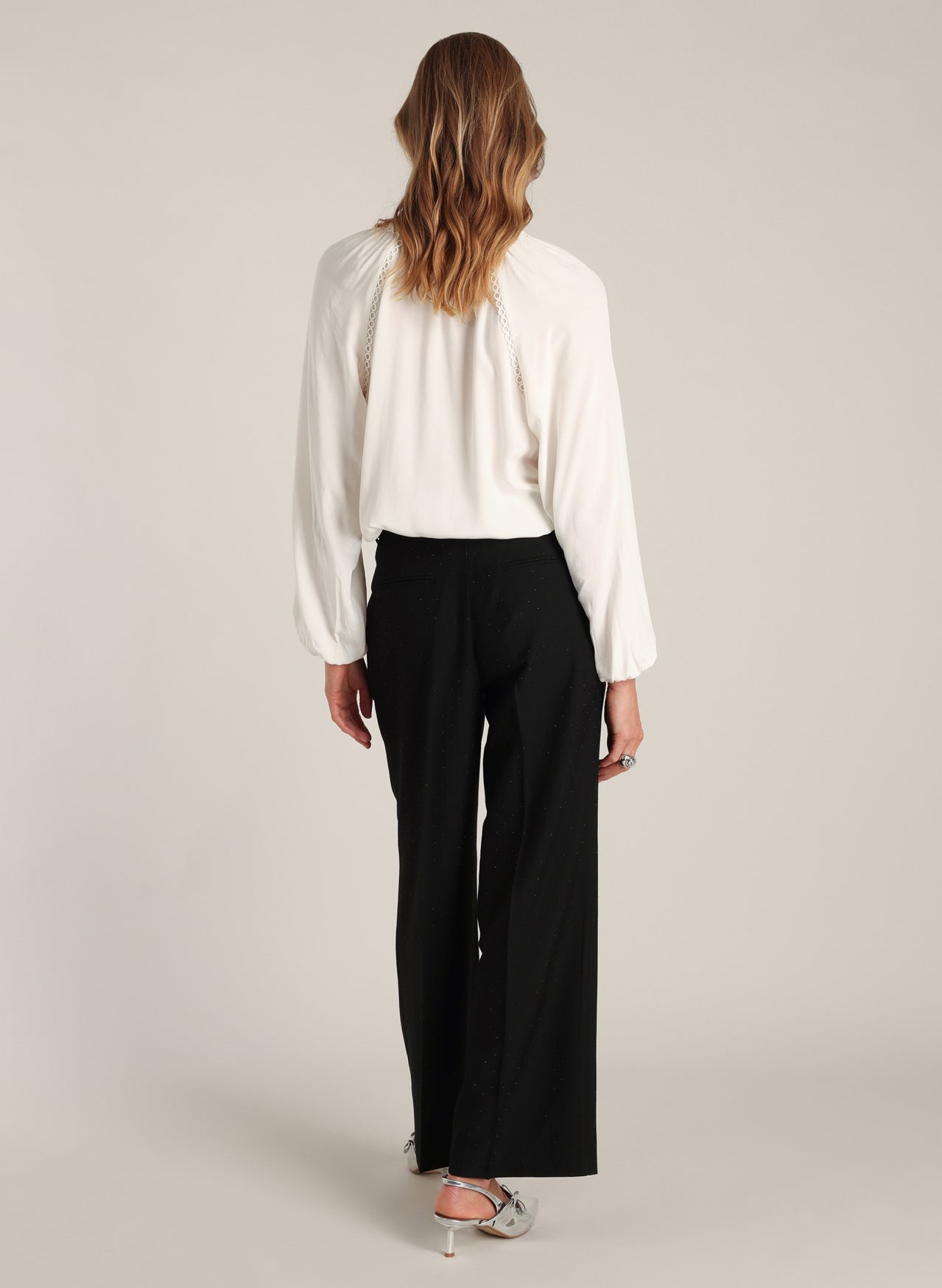 Gilana Essential | Black