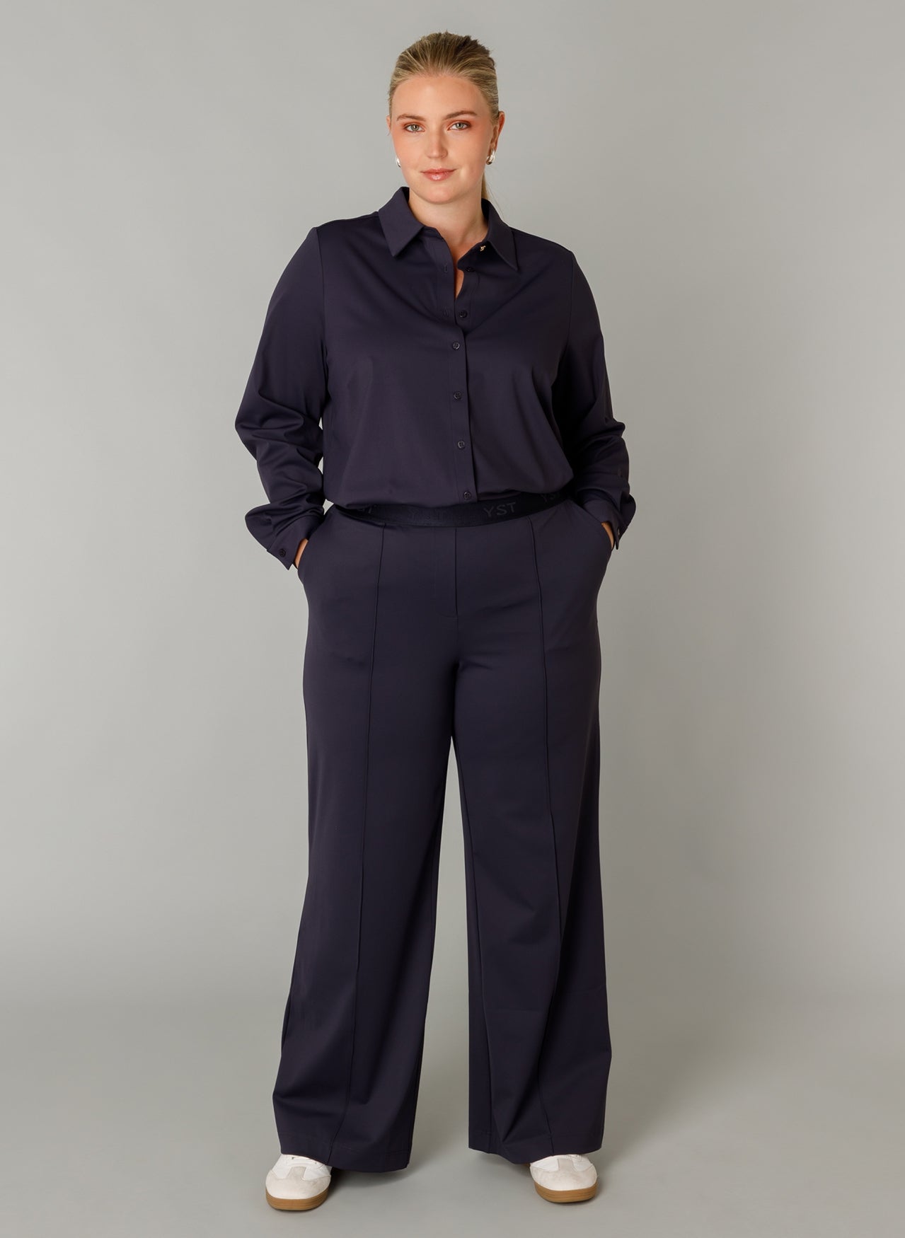 Savanna Essential | Dunkelblau