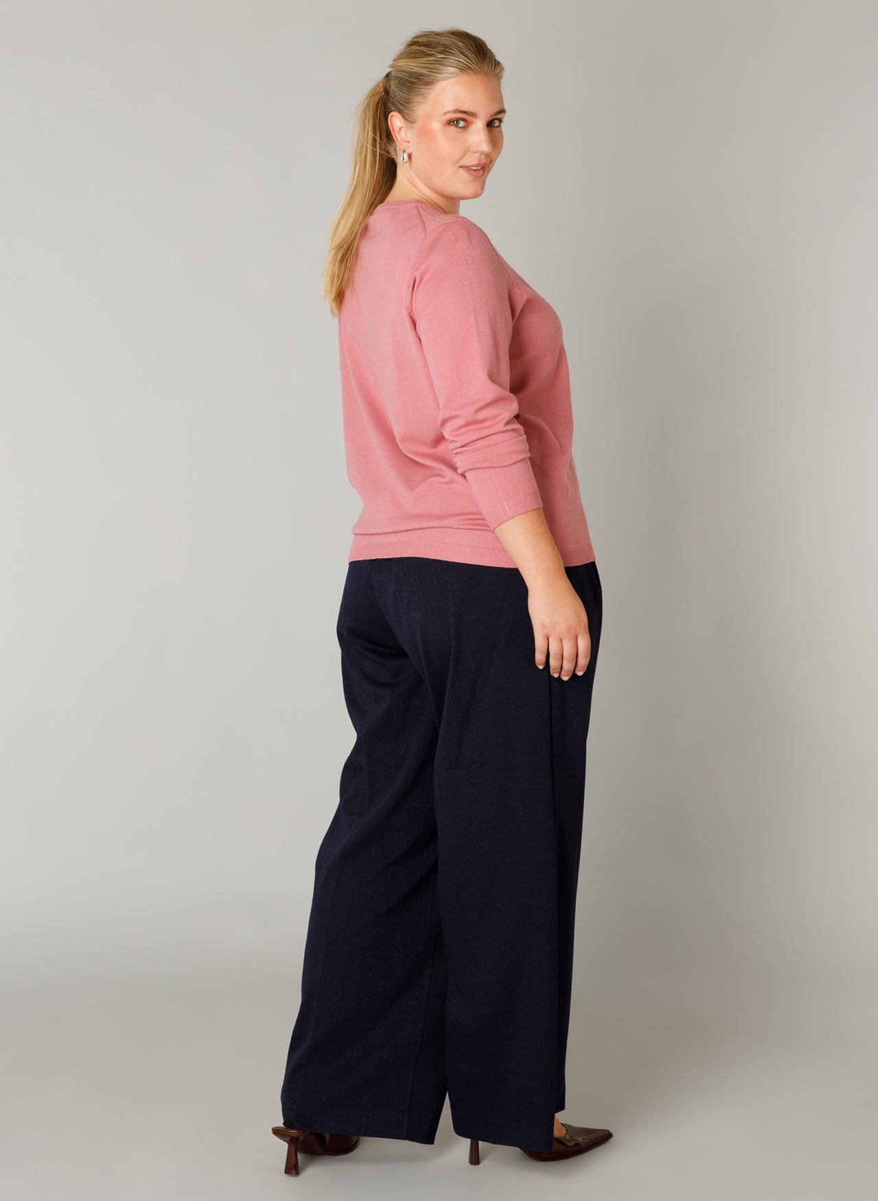 Francine | Dunkle Rose