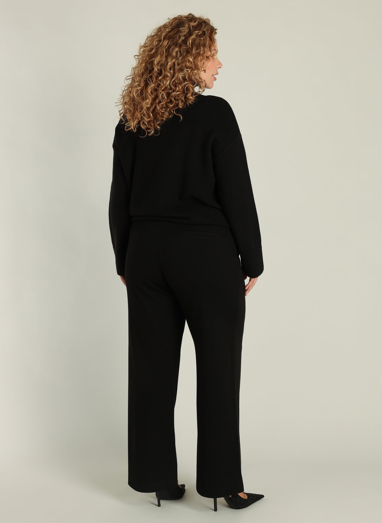 Nadeche Essential | Black