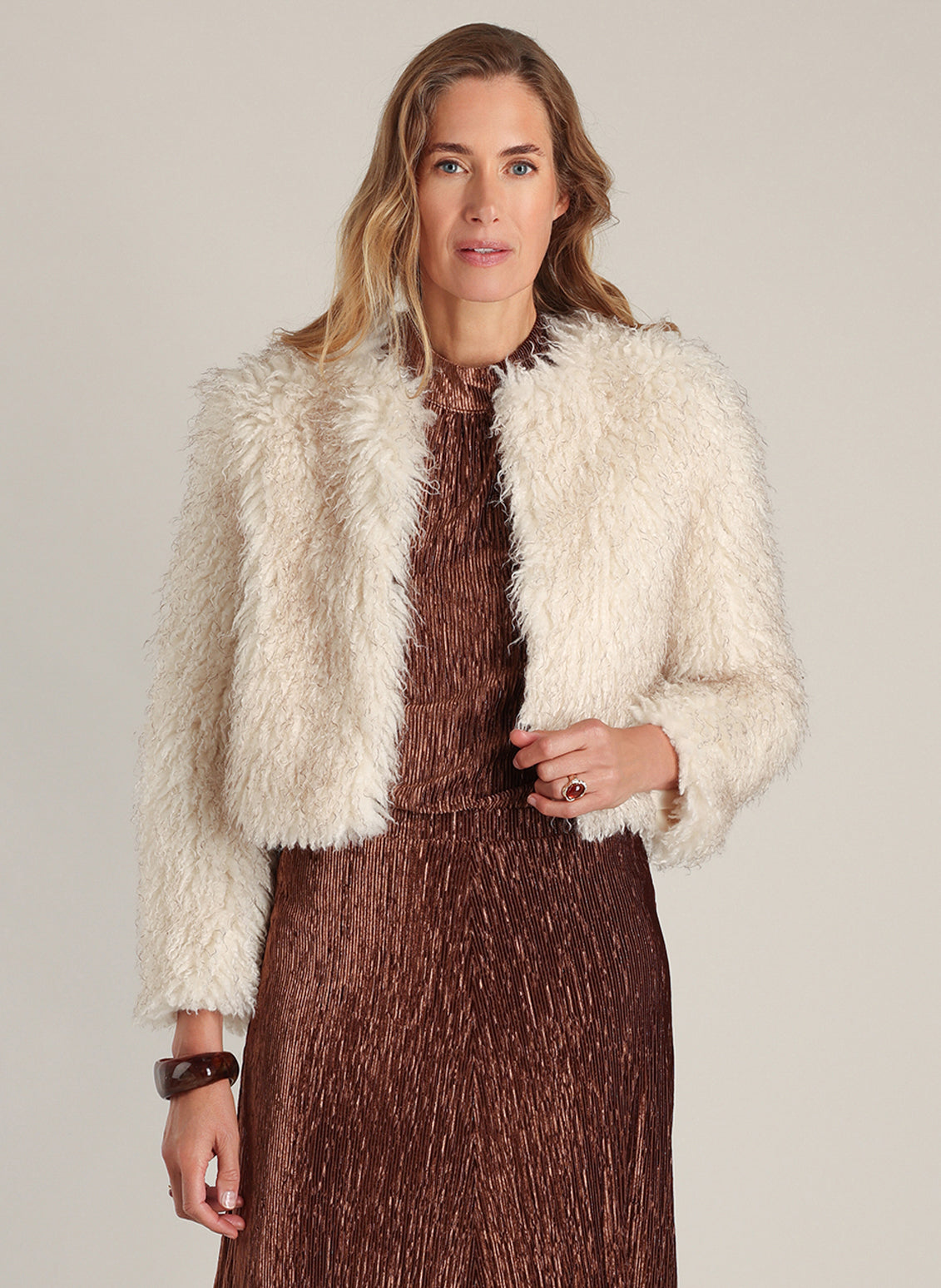 Davina | Winter White