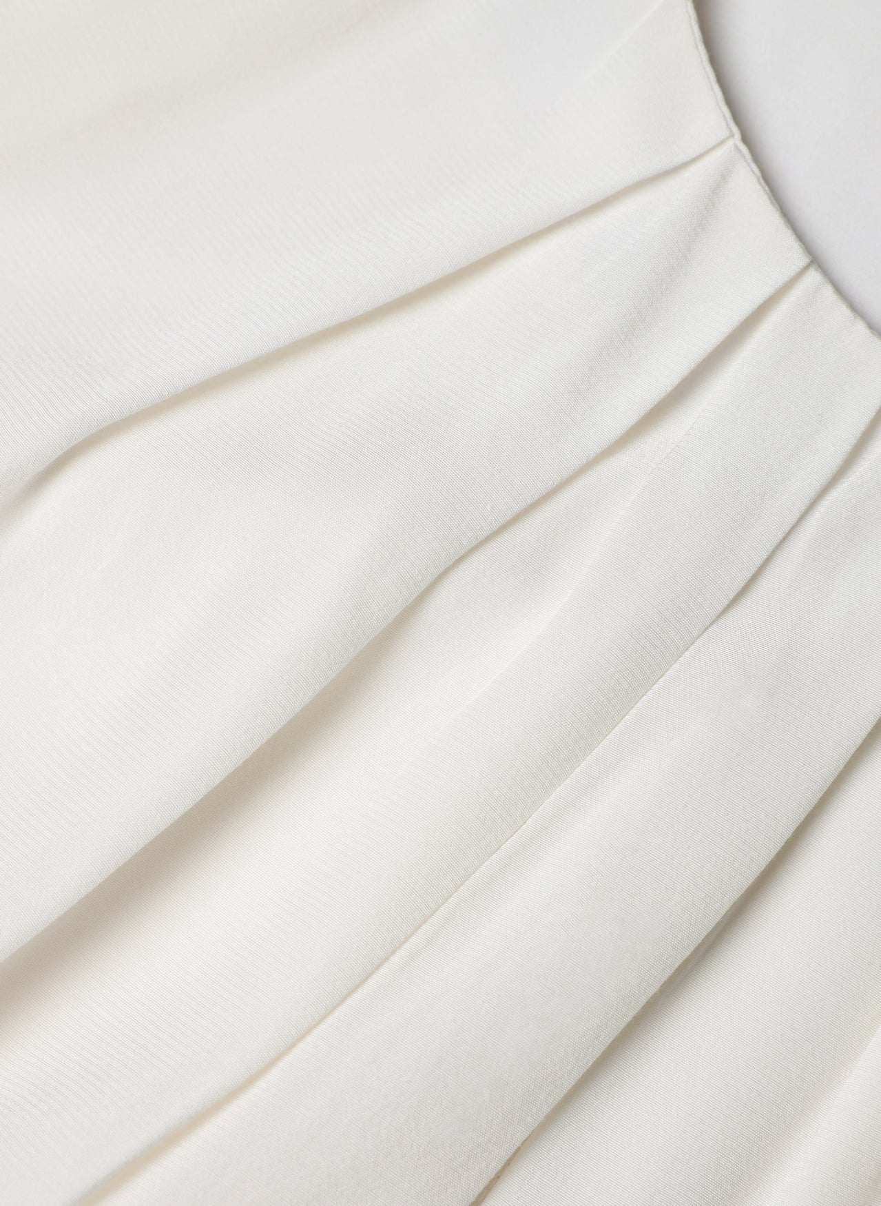 Dionne | Winter White