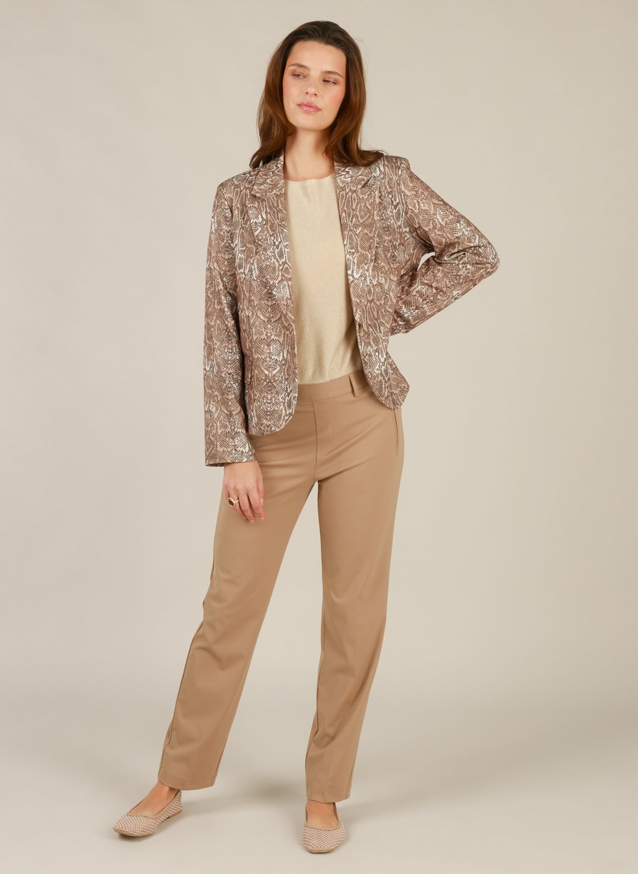 Cornelia Essential | Soft Brown