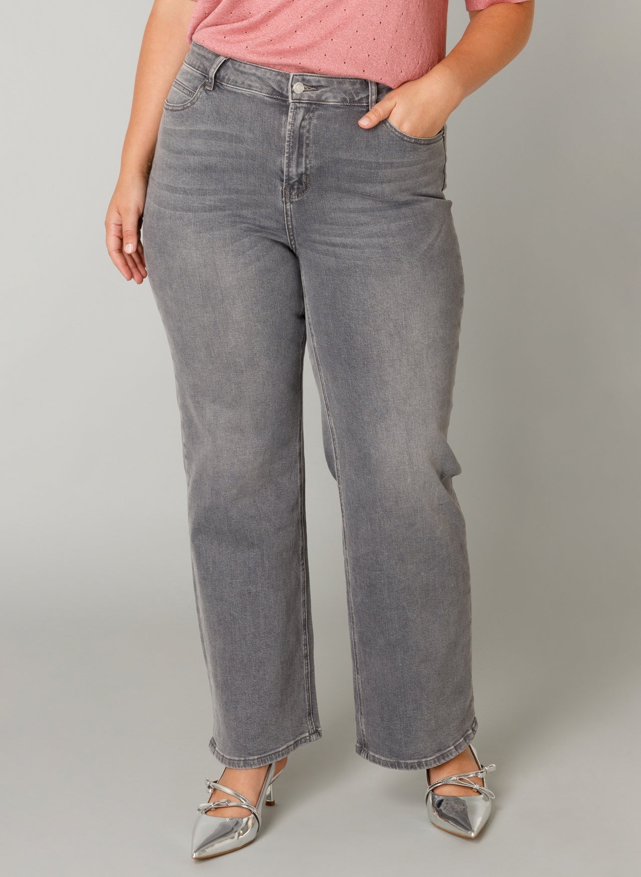 Vada Essential | Grauer Denim