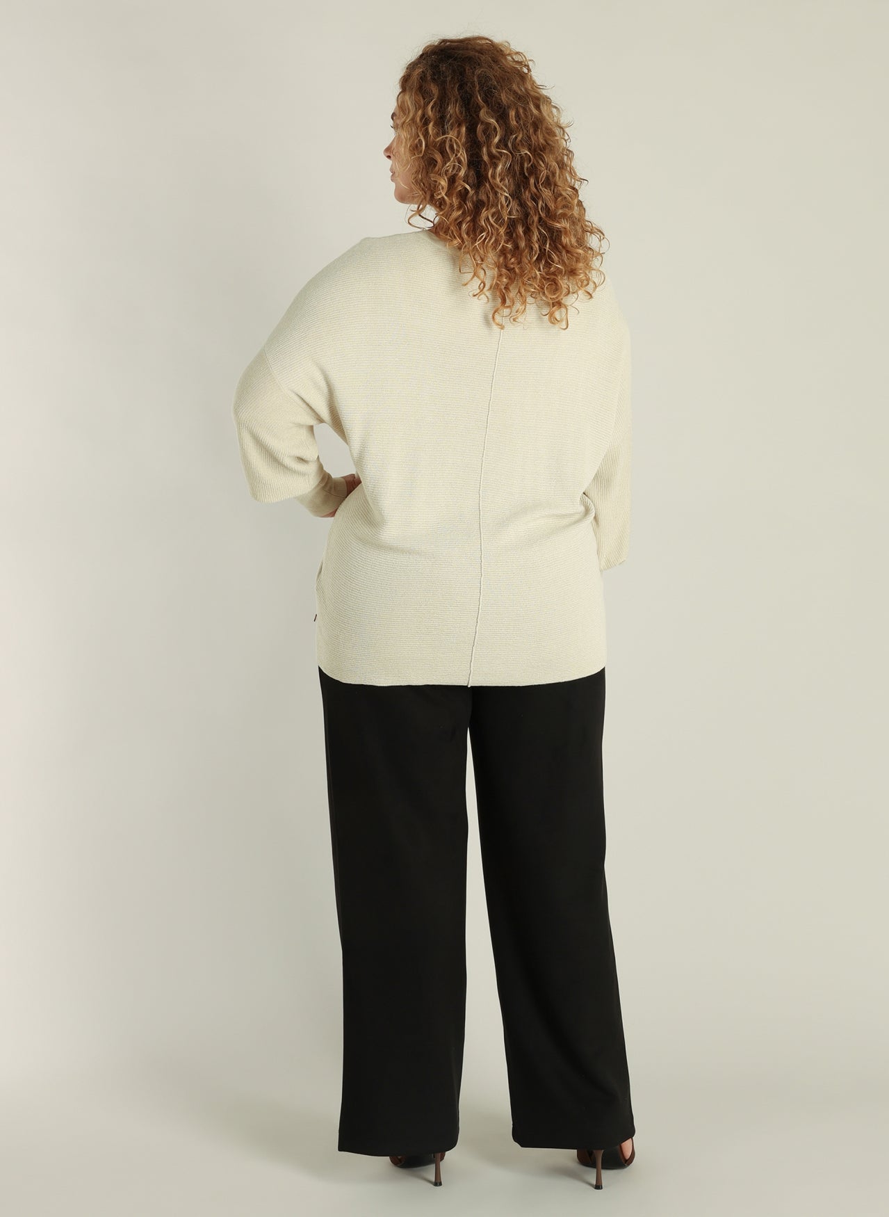 Gemina | Sandy White