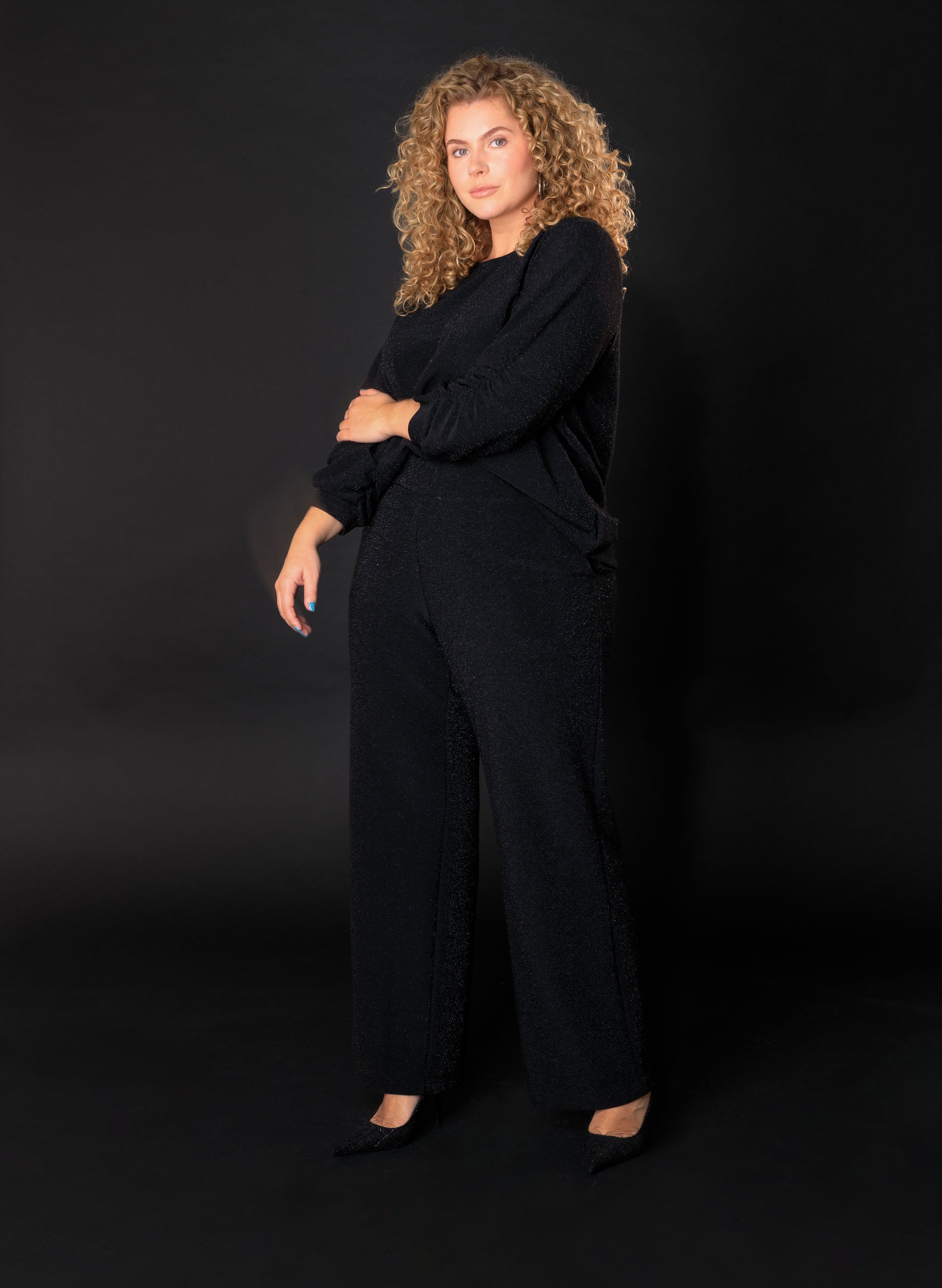 Venora Essential | Black